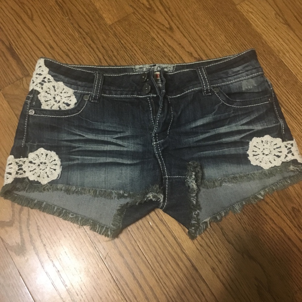 Denim low rise shorts